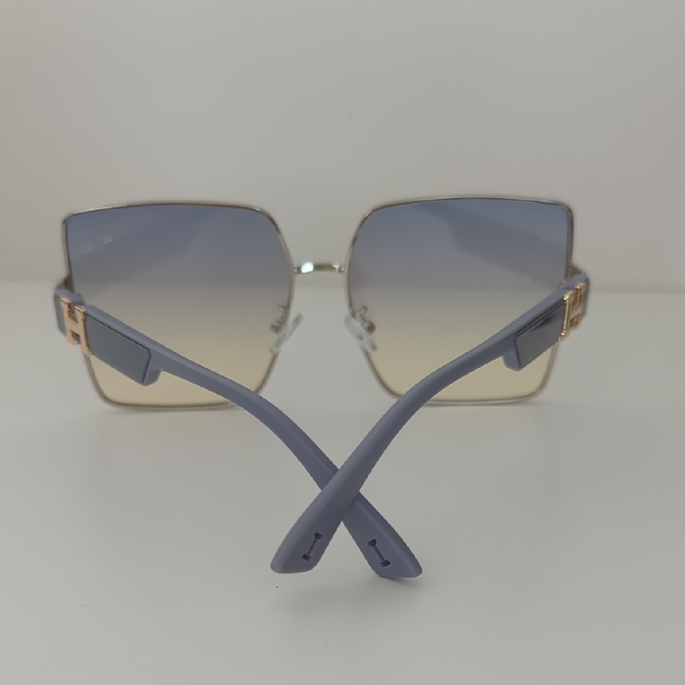 Elegant Gradient Square Sunglasses - image 5